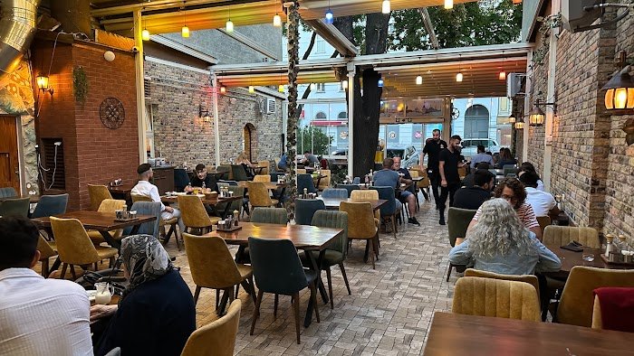 Köy Restaurant Etli Ekmek: Lezzetli Mangal Keyfi