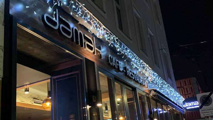 Damak Restaurant Etli Ekmek: Unutulmaz Lezzetler ve Eşsiz Grill Deneyimi