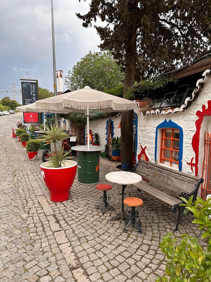 West Cafe Bistro Restoran: Lezzetli Bir Deneyim